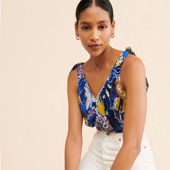 ‘Weekend in Montauk’ Vibrant Crop​ Top - Picture 3 of 11